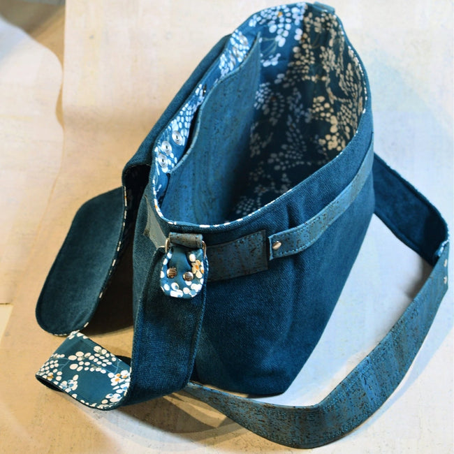 Cabas “Bouquet blanc” chaine en métal, Format L - Les jours souples