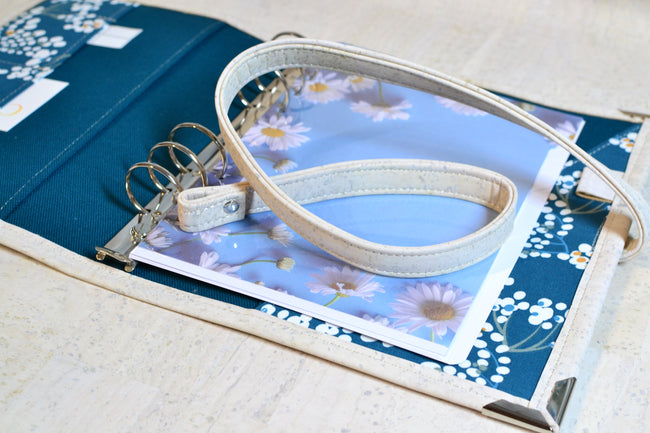 Agenda rechargeable pour femme en liège Blanc Craie & bleu + porte stylos