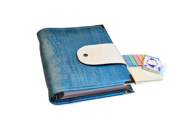 Organiseur 2026 en liège bleu nacré et étoiles argent