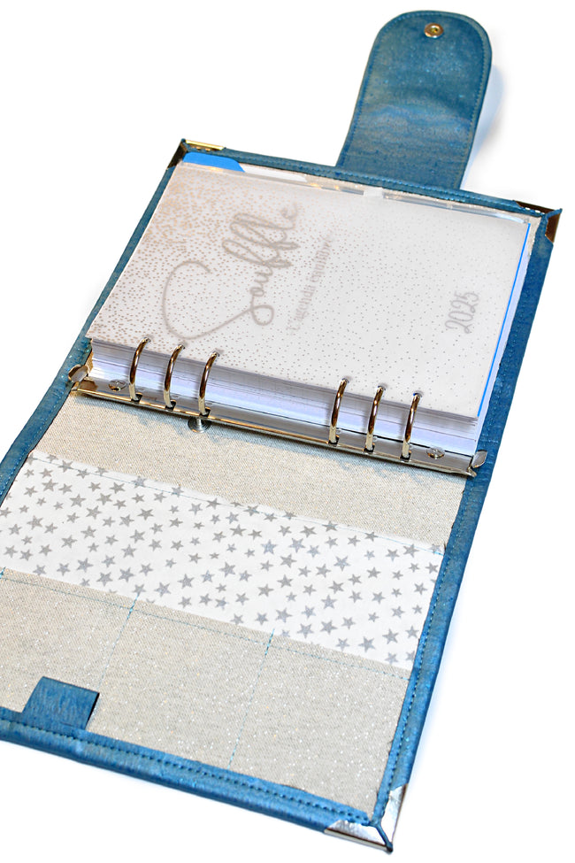 Organiseur 2026 en liège bleu nacré et étoiles argent