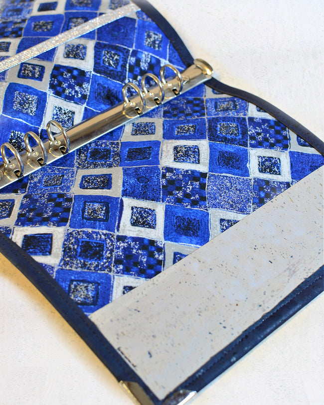 agenda A5 fait main pour femme en liège bleu marine et argent pour agenda 2026 ou fiches de révision étudiant