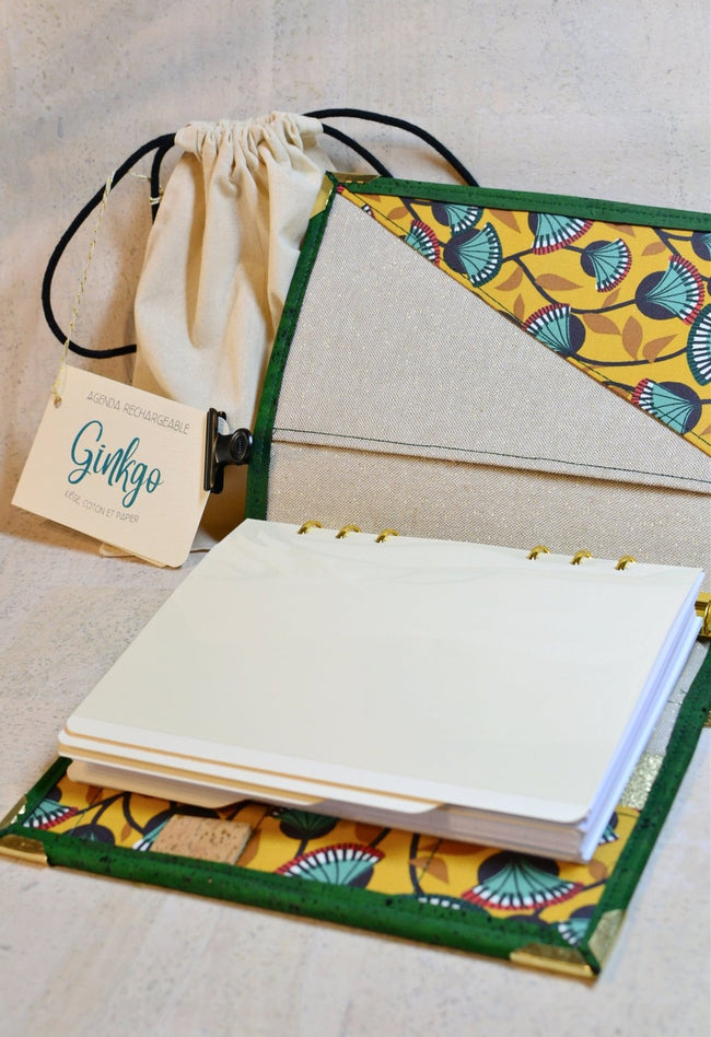 Ginkgo, l'organiseur A5 en liège artisanal vert tropique - Les jours souples