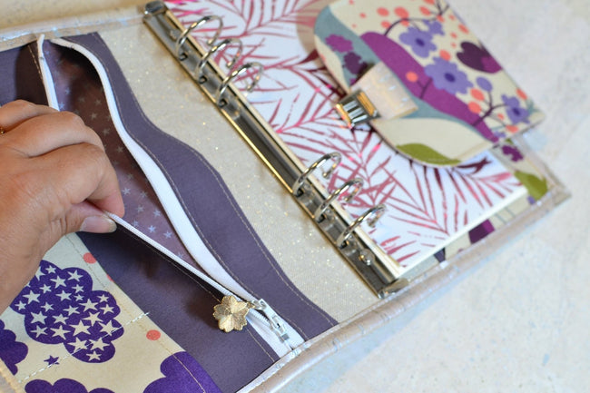 poche de l'agenda fait main pour femme, Organiseur A5 en tissu Liberty et cuir de liège rose nude perle, agenda 2026, Shirley chiche pour Les jours souples