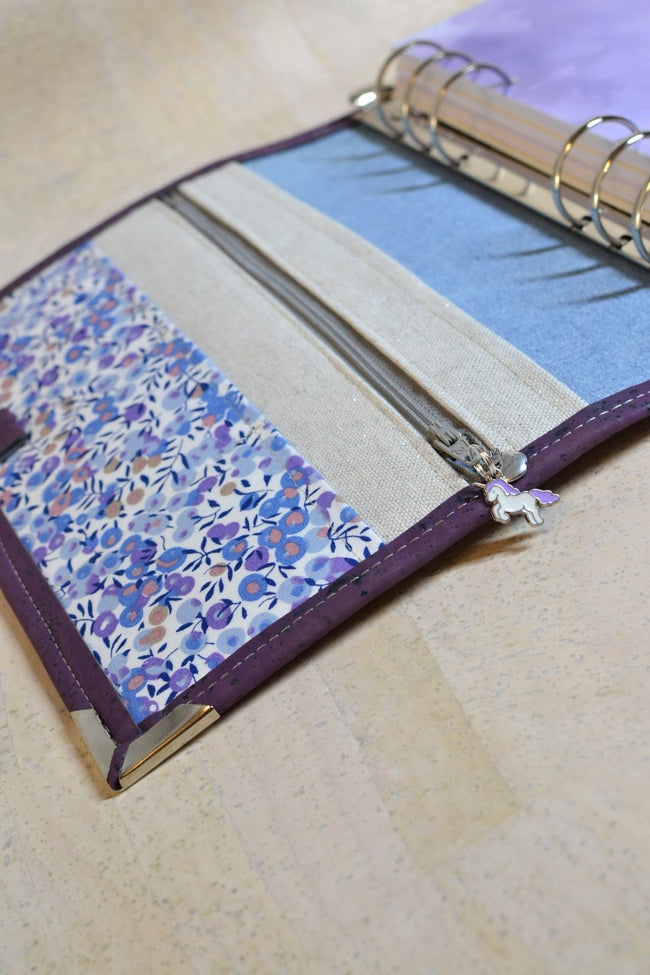 J’ai besoin de… Sérénité ! Organiseur A5 en liège violet – Modèle unique fait main - Les jours souples