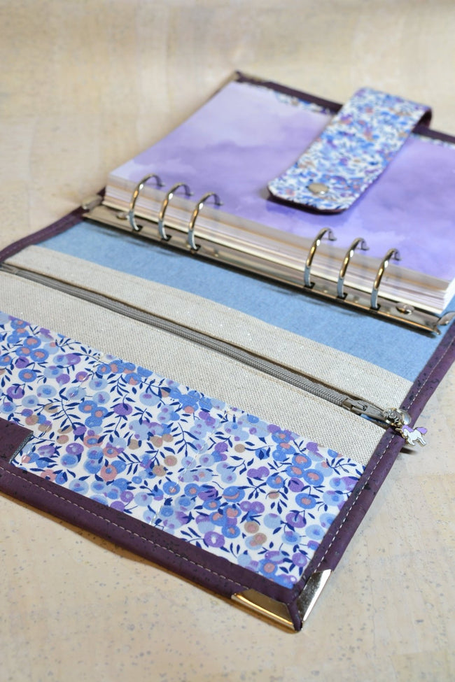J’ai besoin de… Sérénité ! Organiseur A5 en liège violet – Modèle unique fait main - Les jours souples