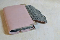 Mini Planner Rechargeable A7 "Lola" en liège naturel rose. Fait main - Les jours souples