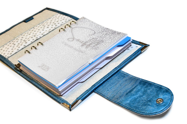 Organiseur A5 en liège bleu nacré et étoiles argent - Shirley Chiche planner