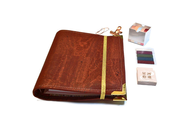 Organiseur A5 Fauve en liège - Pack agenda 2025 - Shirley Chiche planner