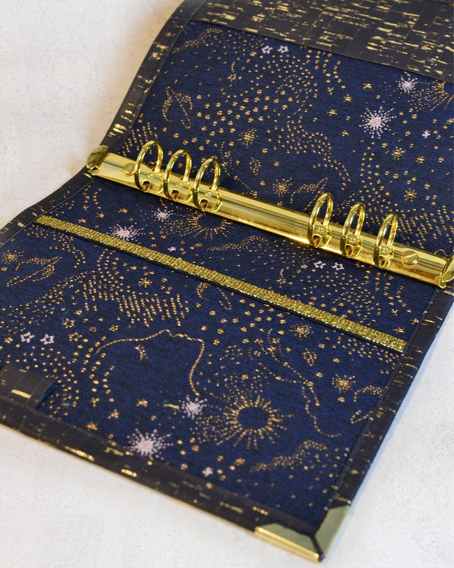 Organiseur en liège A5 personnalisable Les Essentiels "Adore", pour fiches de révision, recettes ou agenda - Les jours souples