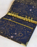 Organiseur en liège A5 personnalisable Les Essentiels "Adore", pour fiches de révision, recettes ou agenda - Les jours souples