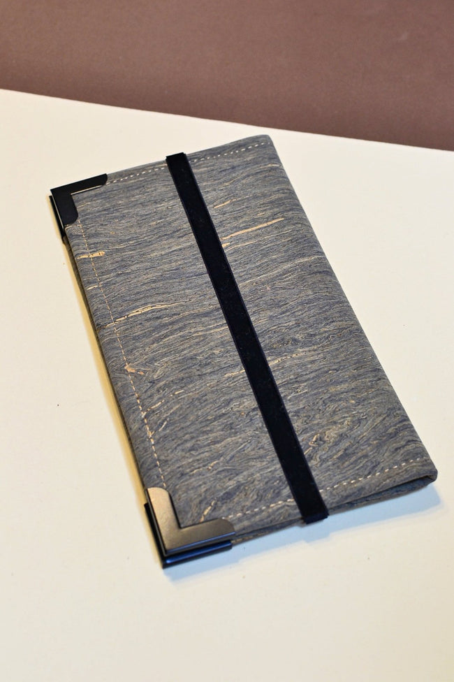 Porte chéquier en liège bois marbré & lignes visages - à graver - Shirley Chiche planner