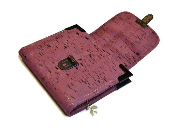 Portefeuille en liège prune et tissu japonais – Élégance et durabilité - Shirley Chiche planner