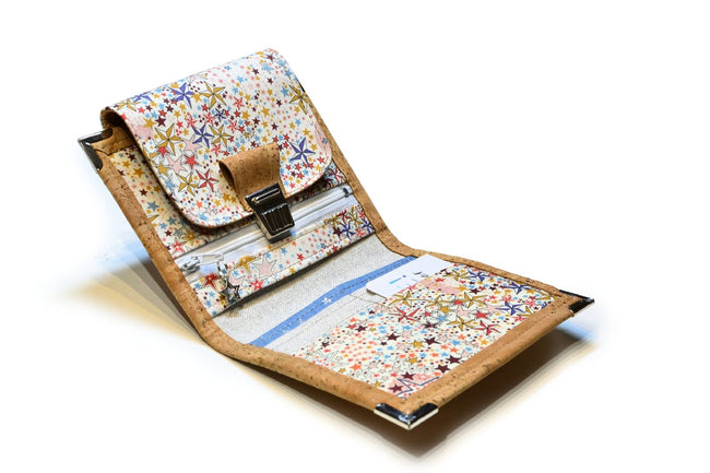 Portefeuille pour femme en liège naturel et Liberty Adelajda Mon étoile - Shirley Chiche planner