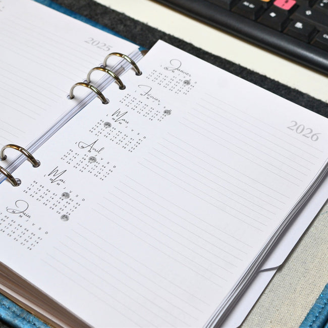 Recharge A5 agenda 2025 - 2026 avec espace de note et priorités - Les jours souples