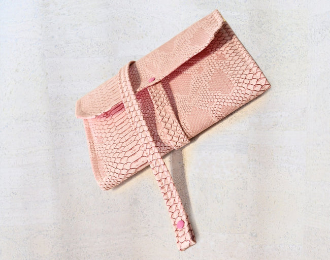 Rêveuse, couverture pour carnet, agenda et livre A5/A5+ en simili cuir rose féérie - Les jours souples